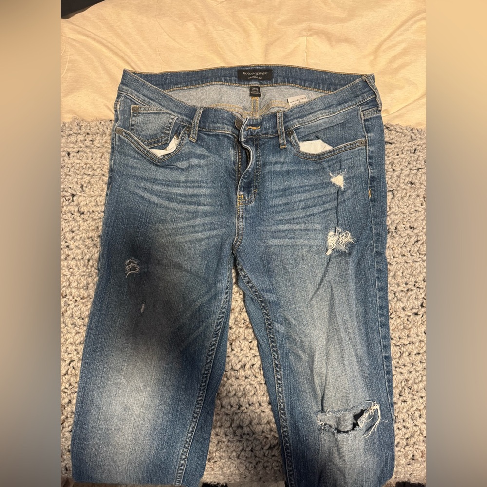 Banana Republic Girlfriend Distressed blue jeans